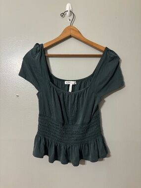 BCBG Cold Shoulder Top Ruffled Green Small